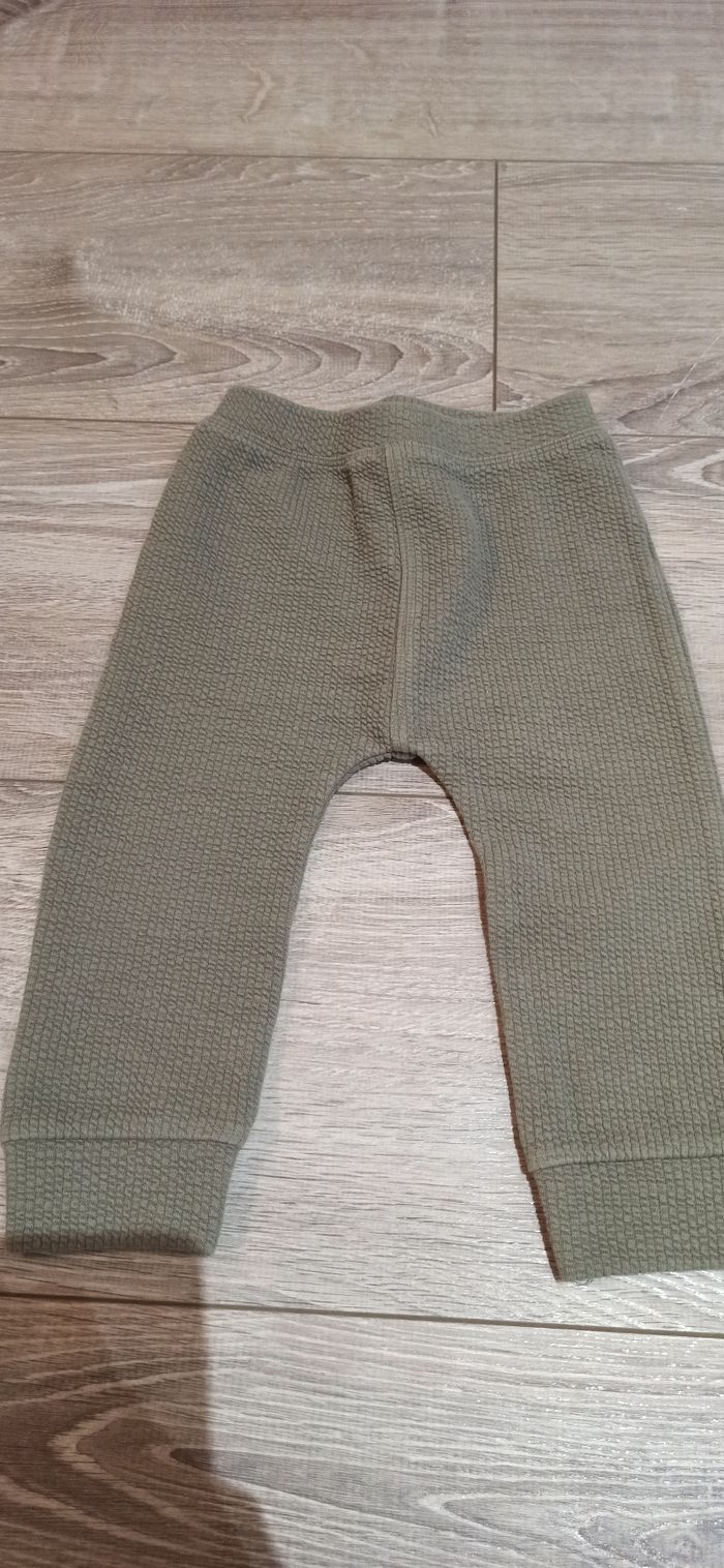 Lot printemps-été 18 mois - photo numéro 6