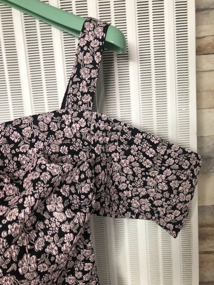 Robe dessus des genoux - photo numéro 2