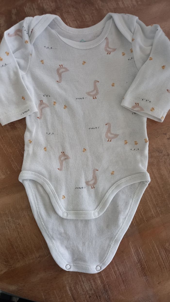 Lot de 3 bodies 3 mois - photo numéro 4