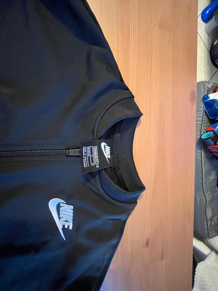 NEUF!!!! (non portés) 🥰😍🤩SUPERBE survêtement MIXTE 8 ans NIKE (prix ferme)⚘️⚘️🤩🤩 - photo numéro 3