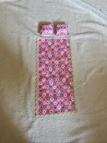 Ensemble couverture et coussins pour barbie Neuf