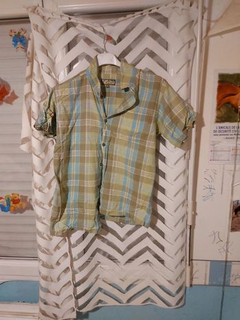 Chemise à carreaux