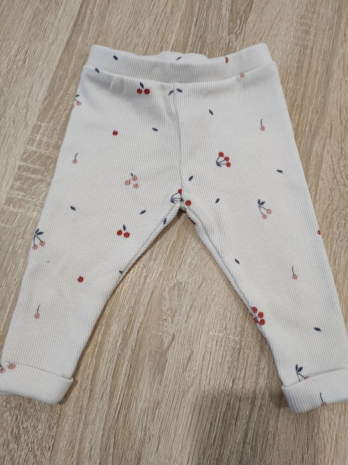 Lot leggings 6 mois - photo numéro 3