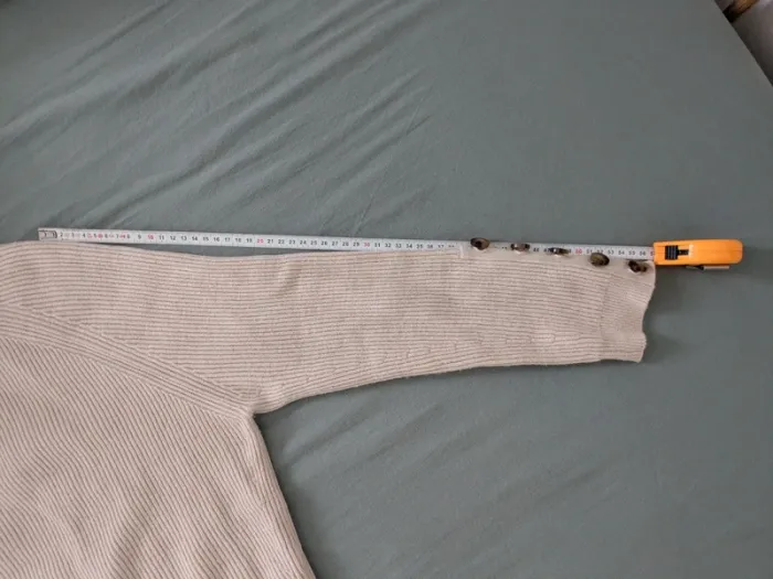 Pull Sami ( taille ne correspond pas) - photo numéro 5