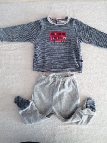 Pyjamas Obaïbi 9 mois (réf perso K14)(familleac72)