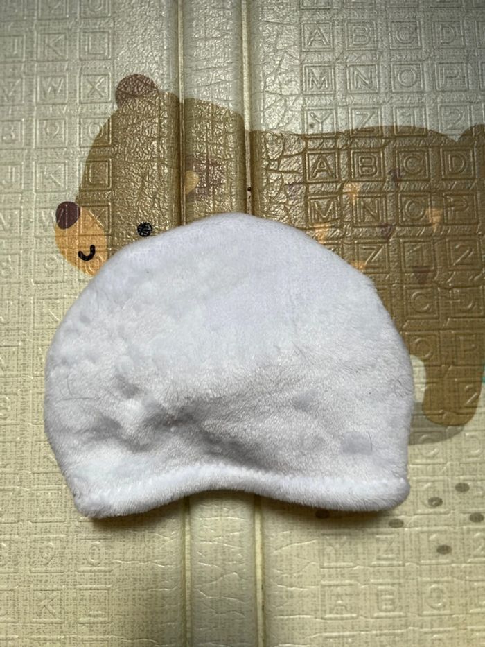 Bonnet polaire avec un gros noeud - photo numéro 2