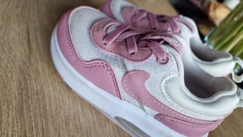 Baskets nike max rose / blanche 22