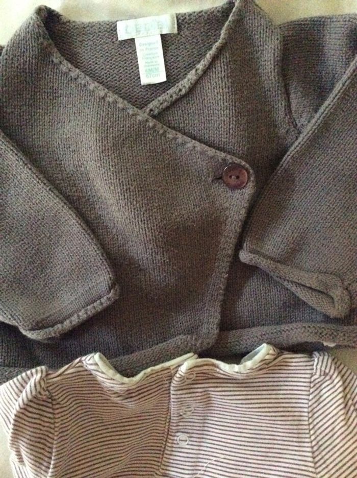 Lot teeshirt rayé ml et gilet cœur croisé - Obaibi 6m - photo numéro 2