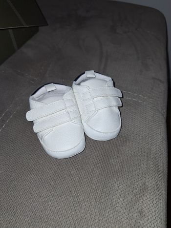 Chaussons blanc kiabi 3-6mois