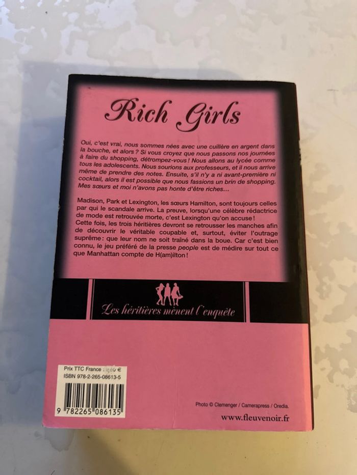 Livre les héritières mènent l’enquête - rich girls - crime et autres scandales - photo numéro 3