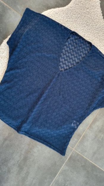 Tee shirt marine XL 42 44 légère transparence parfait état