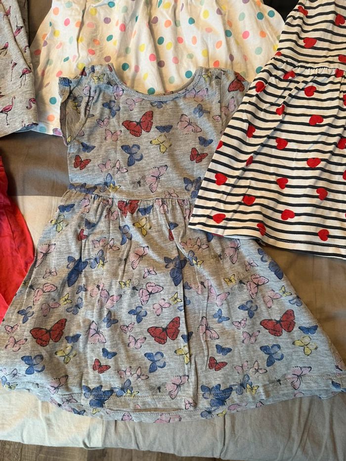 Lot de 5 robes 18 mois - photo numéro 3