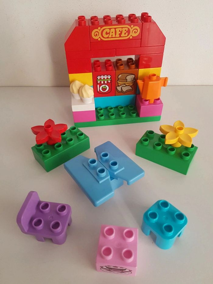 Briques et figurines café Mickey Lego duplo - photo numéro 9
