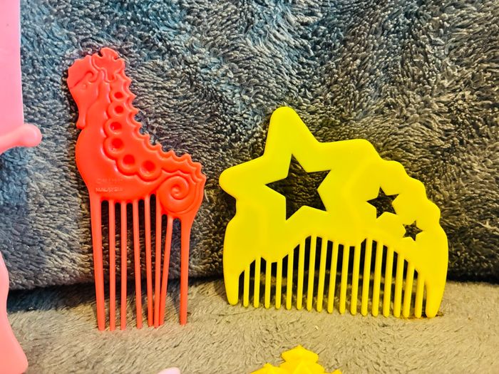 Lot accessoires cheveux Barbie vintage - photo numéro 2