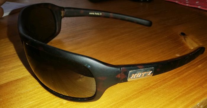 Lunette de soleil Hotz - photo numéro 3