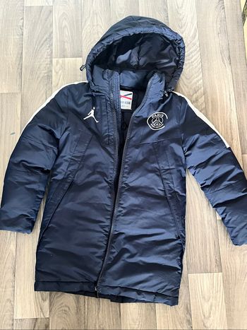Doudoune PSG bleu marine 6 ans
