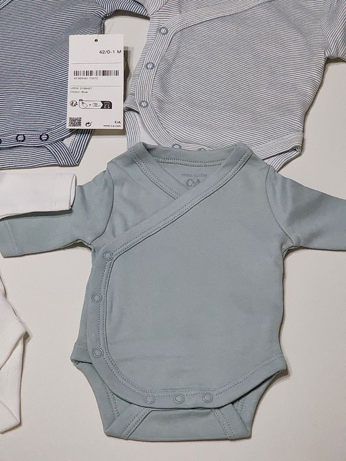 Packs de 5 bodies c&a neuf avec étiquettes - photo numéro 7