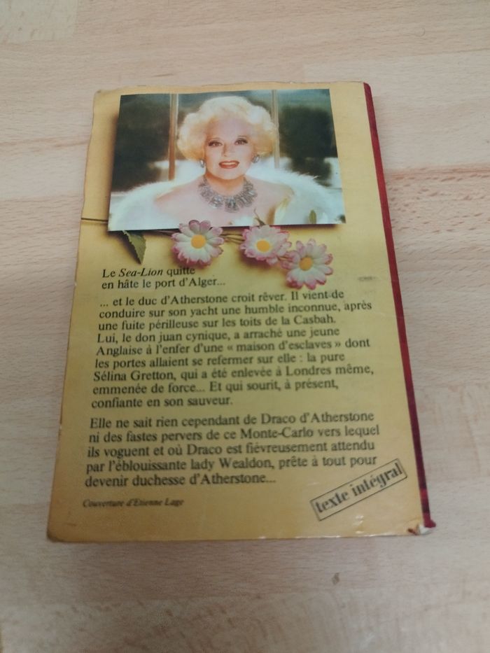 BARBARA CARTLAND
au péril de l'amour - photo numéro 2