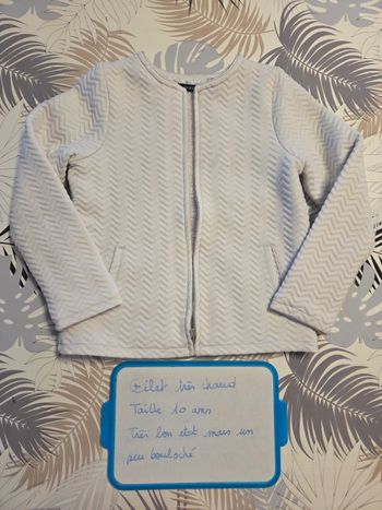 Gilet blanc tres epais