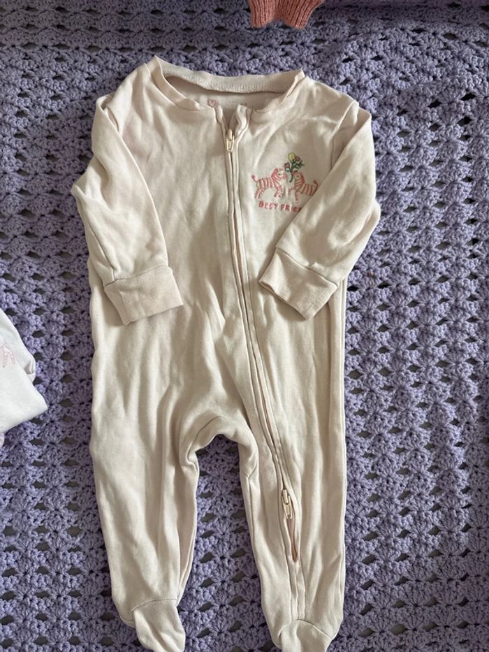 Lot pyjama - photo numéro 3