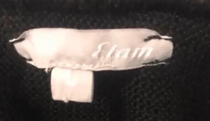 Gilet femme etam manche courte noir avec trois gros boutons sur le cou taille L - photo numéro 5