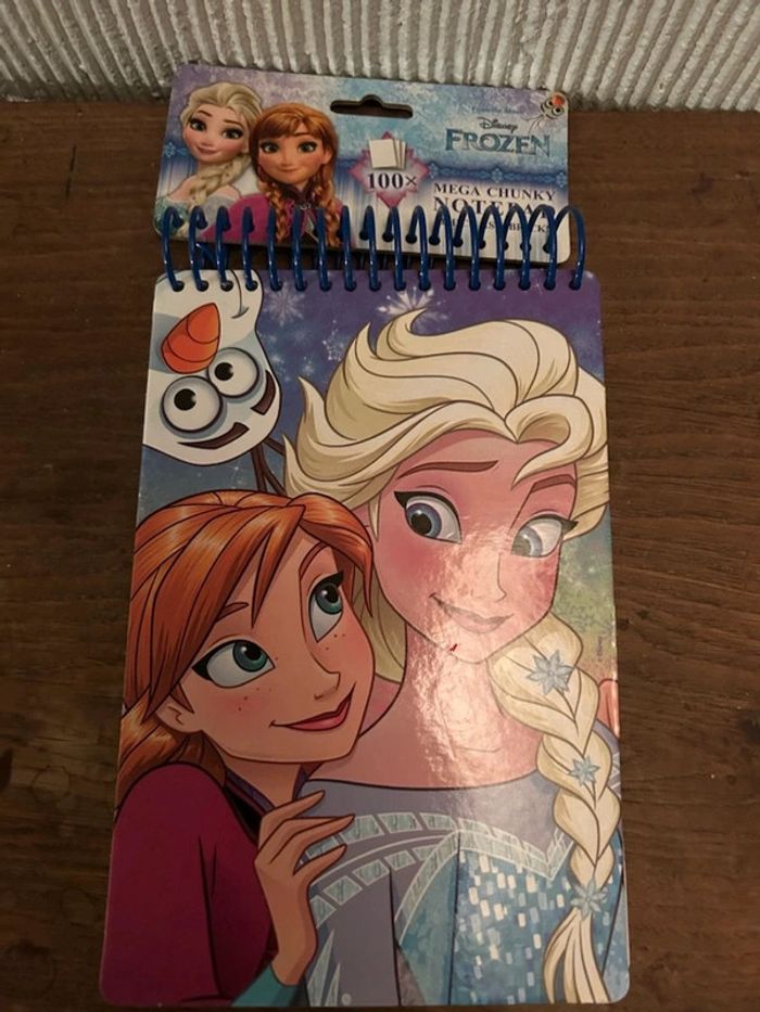 Bloc à dessin reine des neiges +2 petits blocs notes - photo numéro 3