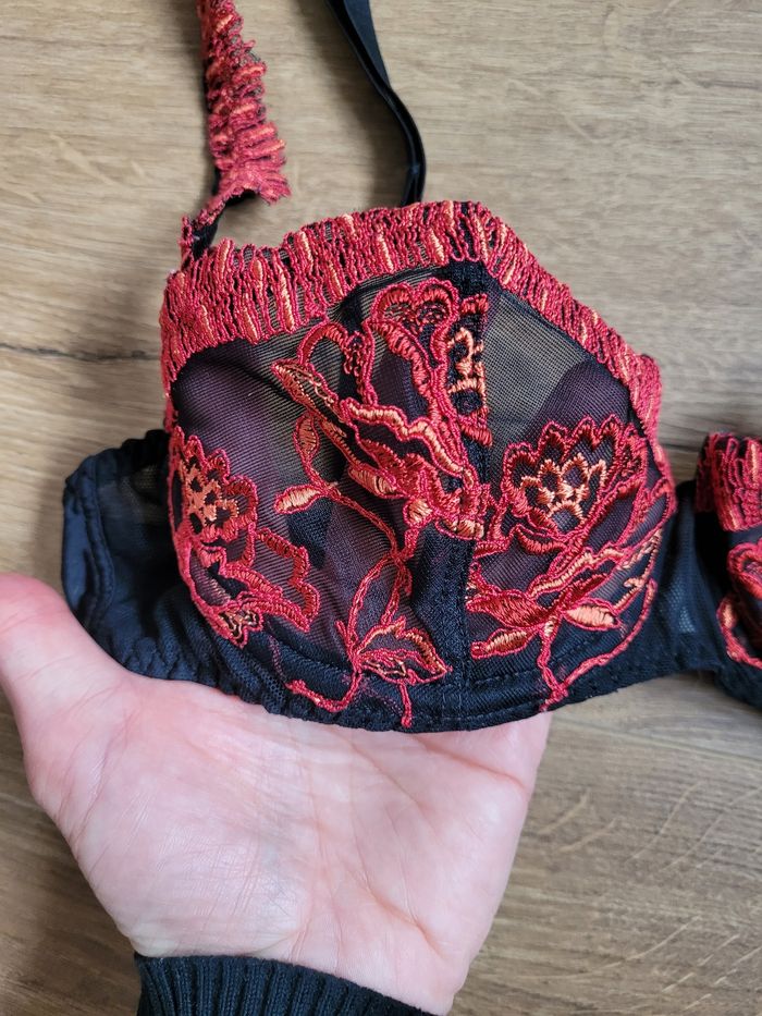 Soutien gorge 85B - photo numéro 2
