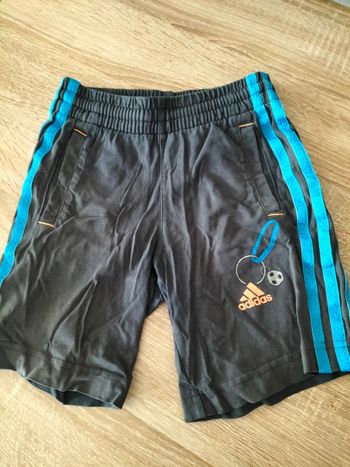Short addidas