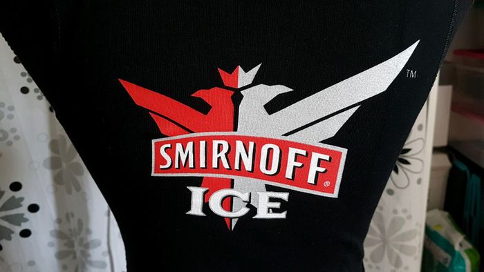 Débardeur noir Smirnoff - photo numéro 10