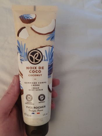 Gommage corps créme noix de coco Yves Rocher🌿