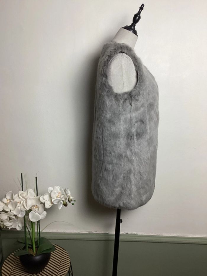 Veste grise en fausse fourrure New Look 34 - photo numéro 4