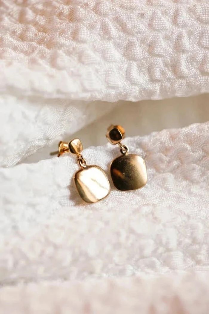 Boucles d'oreilles pendantes carrées