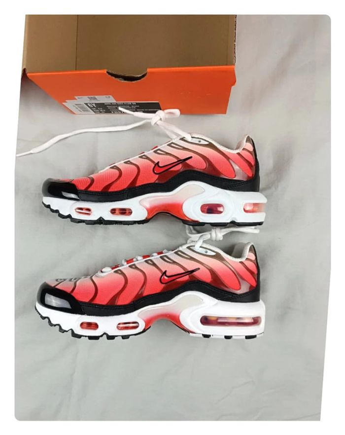 Chaussure TN requin Nike blanc et rouge liseré noir 38.5 - photo numéro 8