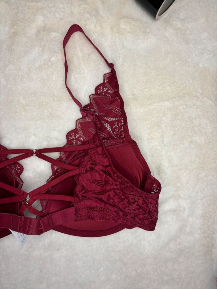 🌺Soutien-gorge en dentelle bordeaux Taille 90C🌺 - photo numéro 6