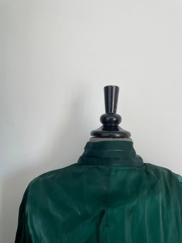 Robe satinée - photo numéro 3