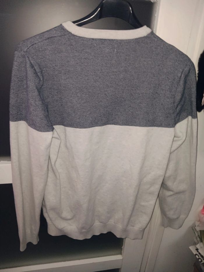 Deux pulls taille m Jules gris et bleu, style casual moderne - photo numéro 5