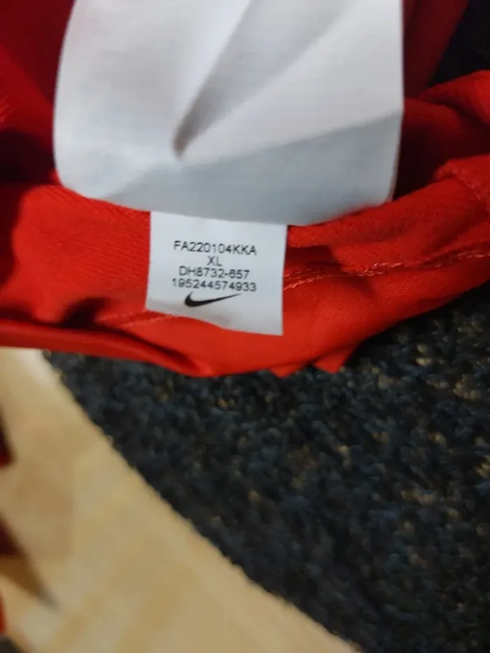 Haut nike manches longues rouge -T.XL- - photo numéro 5
