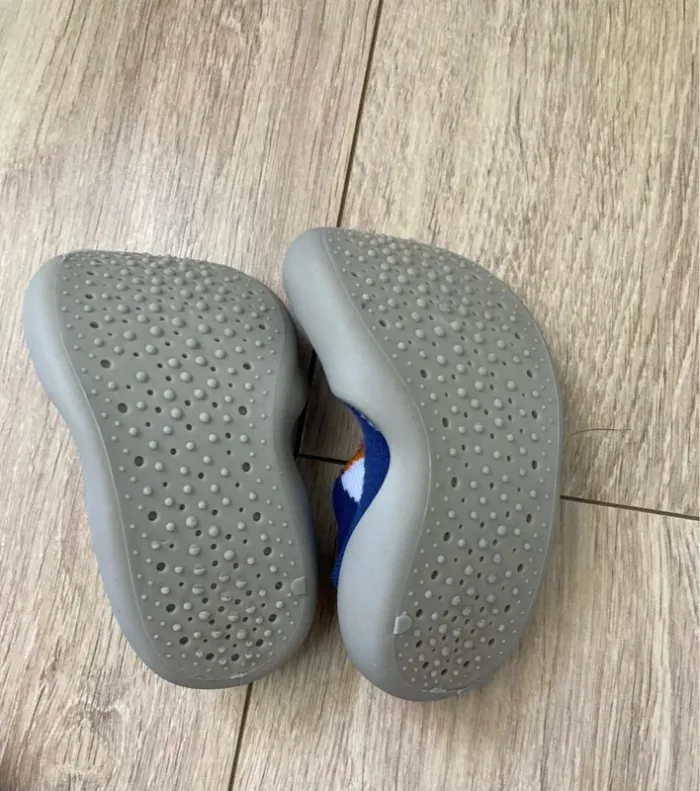 Chaussons/chaussettes - photo numéro 2