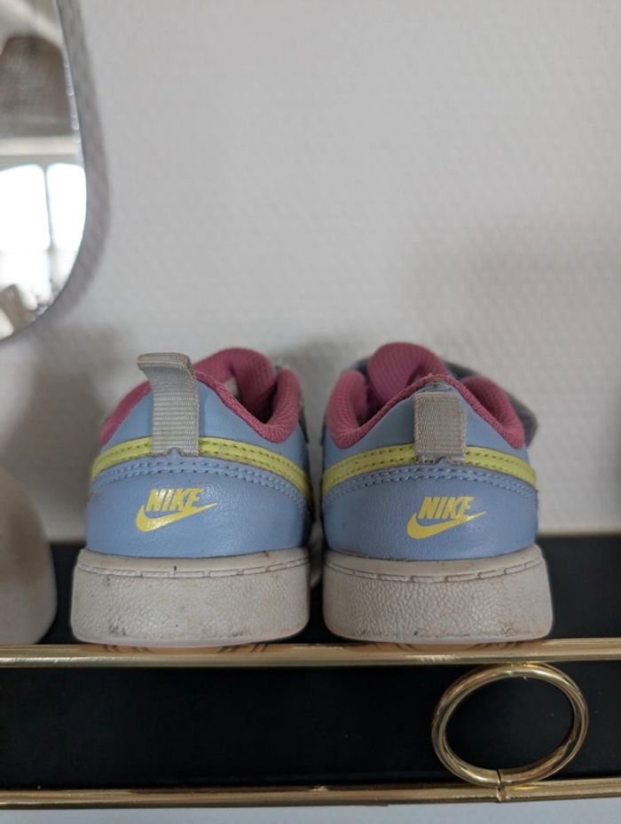 Baskets - Nike - 22 - photo numéro 5