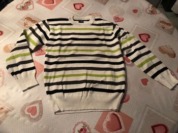 Pull rayé coloré