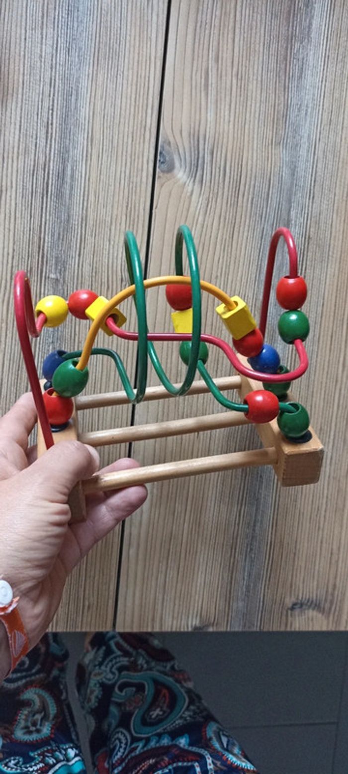 Petit jeu labyrinthe en bois