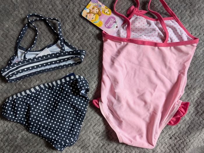 NEUF, lot de 2 maillots de bain, 24 mois - photo numéro 2