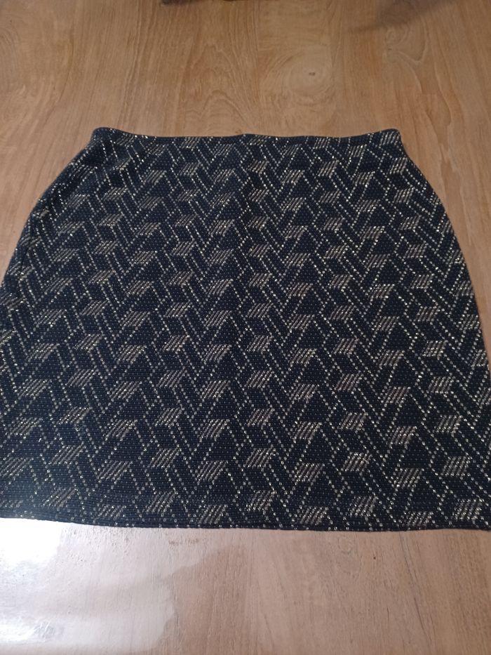 Mini jupe festive - photo numéro 2