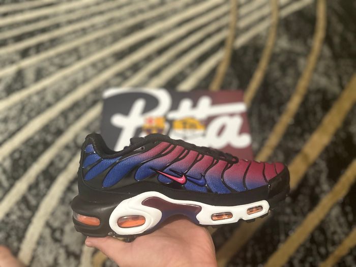 Nike air Max plus barca - photo numéro 2