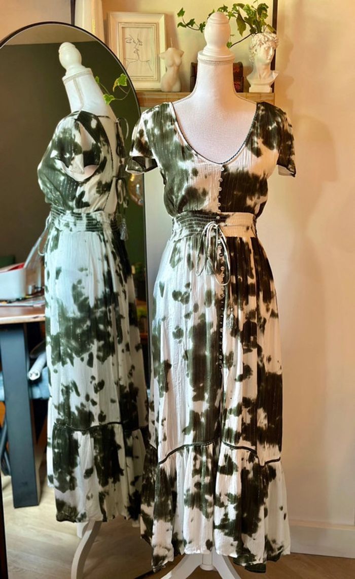 Robe longue kaki et blanc dos nu modèle chica taille S - Goa Paris - photo numéro 2