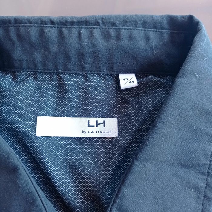 Chemise noire - photo numéro 3