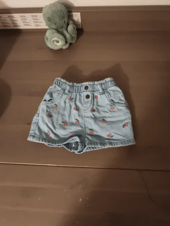 Short en jean bébé 9 mois Verbaudet très bon état