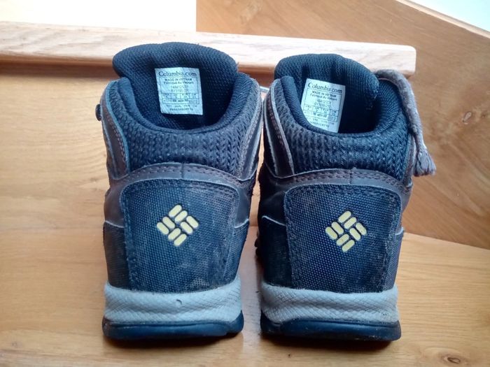 Chaussures de marche Colombia 35 - photo numéro 13