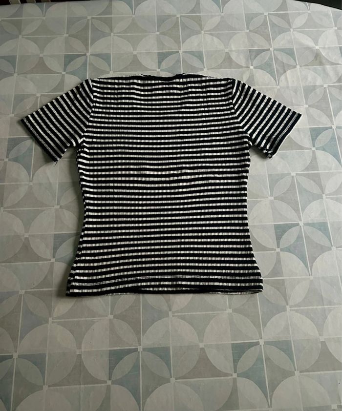 T shirt femme 34 / XS - Jennyfer - en très bon état - photo numéro 2