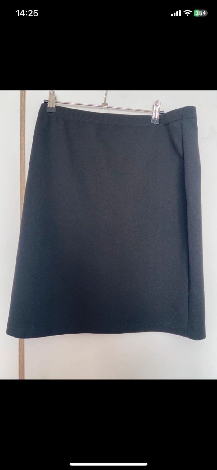 Jupe tailleur noire - photo numéro 3